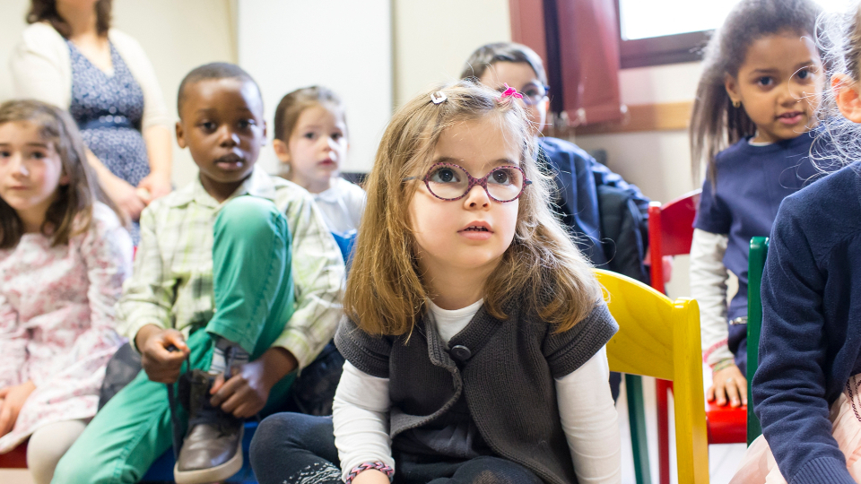 Primary-children-listen