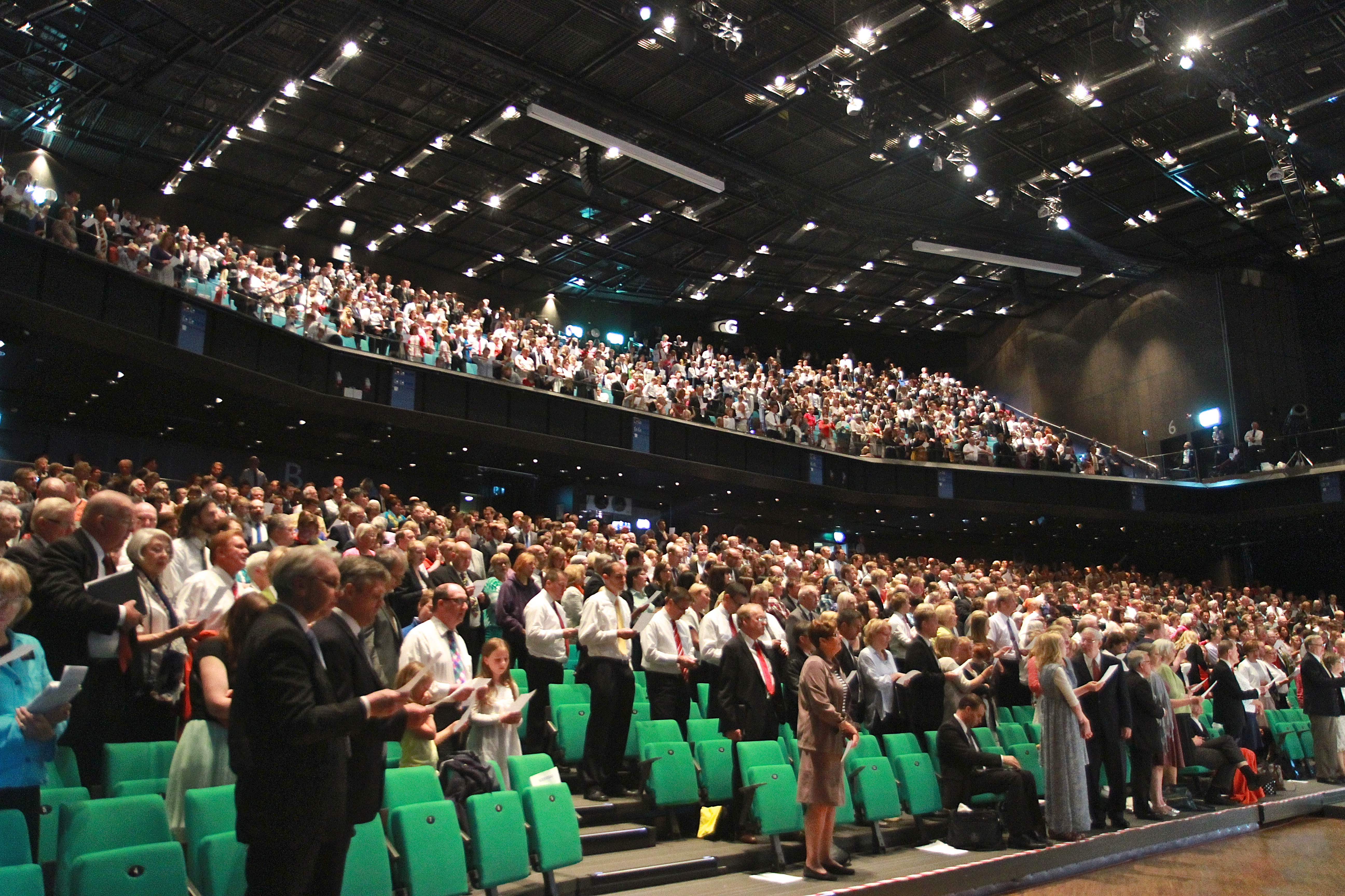 Elder Ballard Sweden4