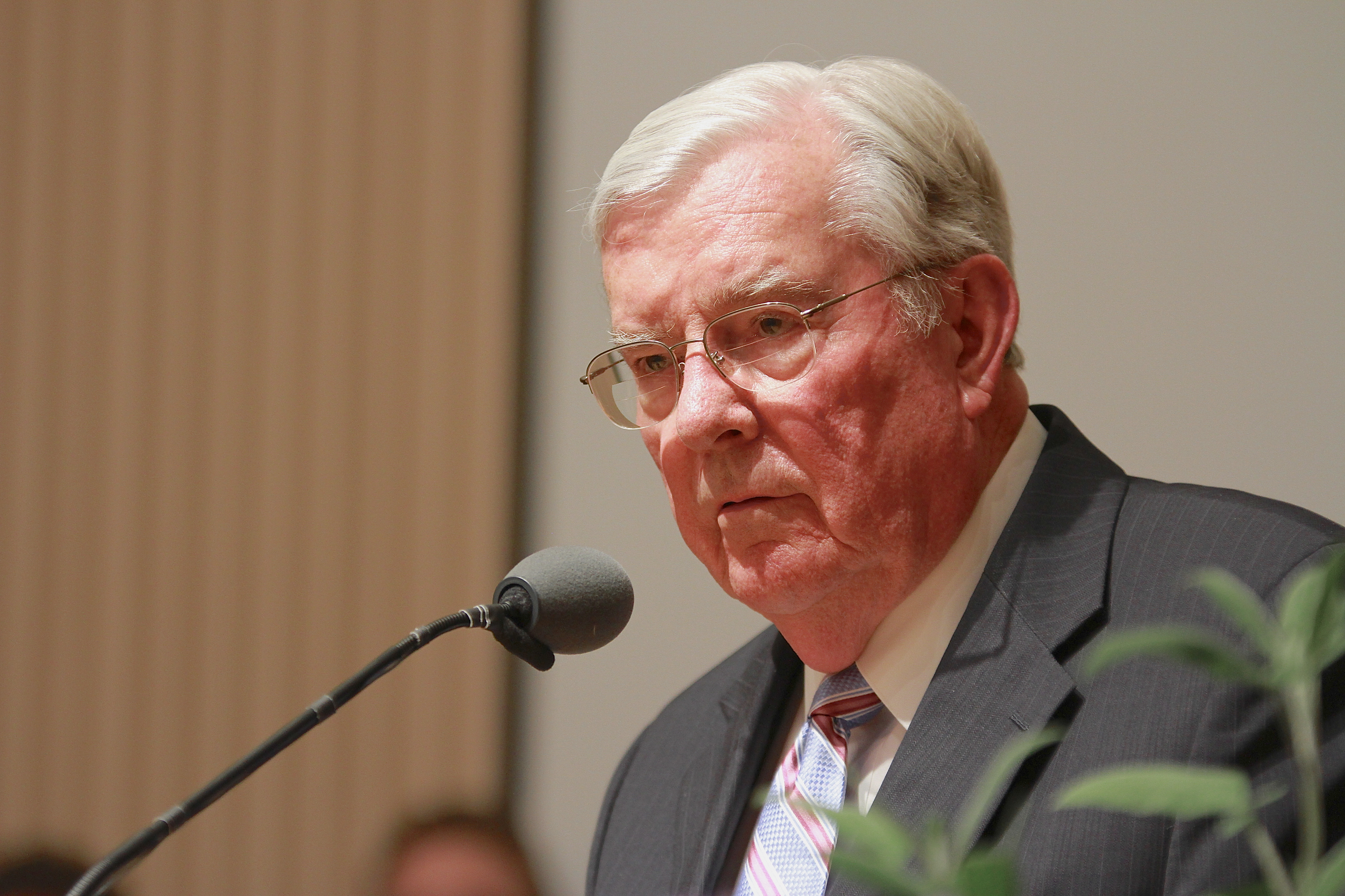 Elder Ballard Sweden5