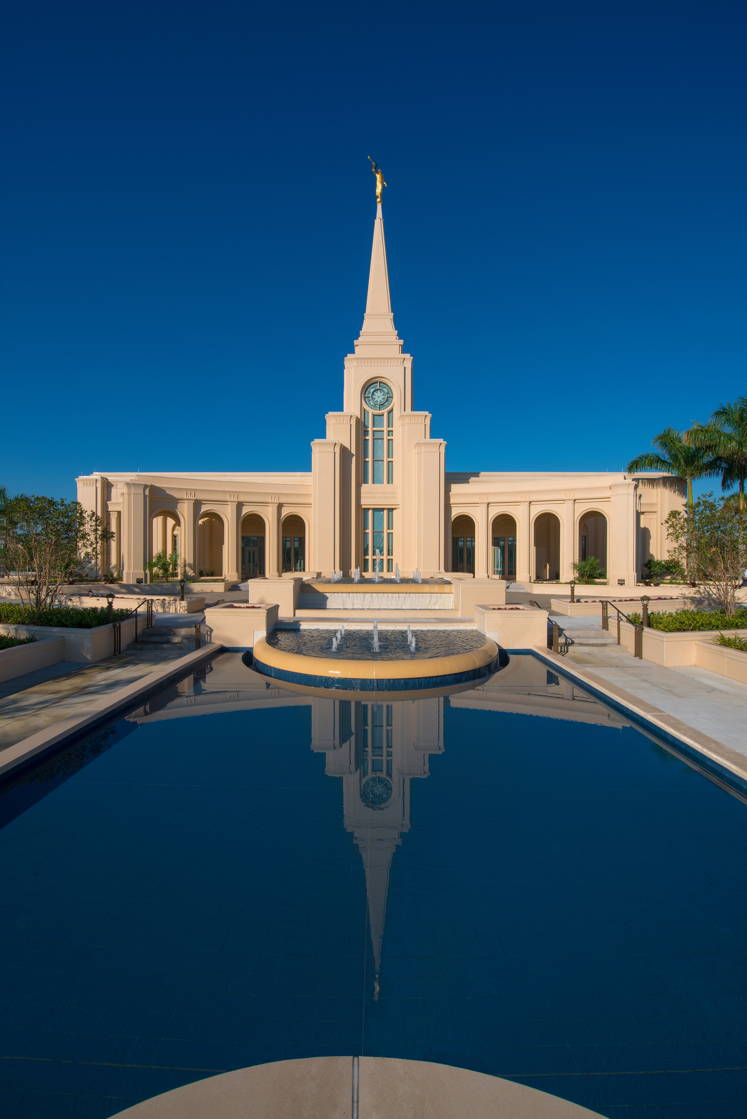 Ft Lauderdale Temple exterior11
