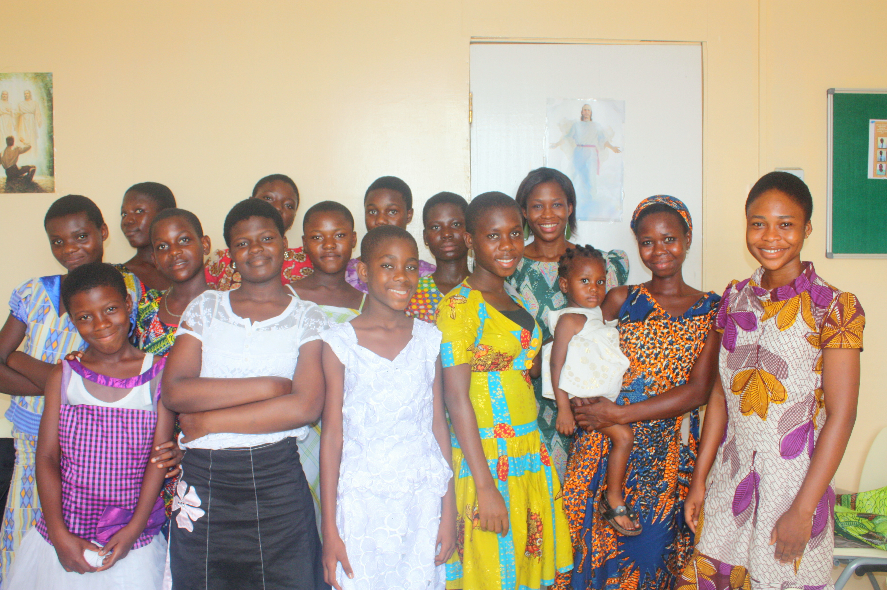 Ghana YW service2014