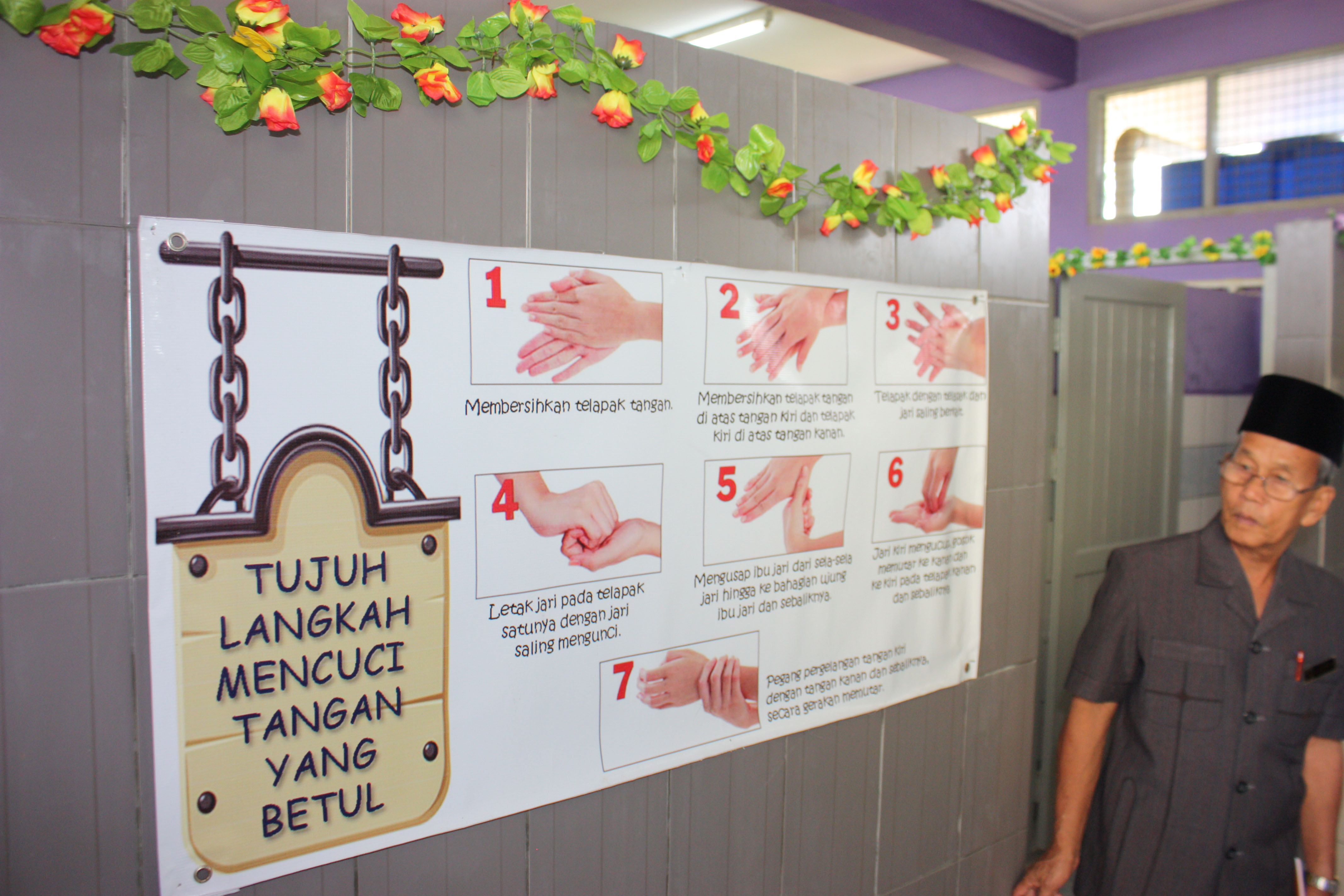 Malaysia restrooms2015 2 resized