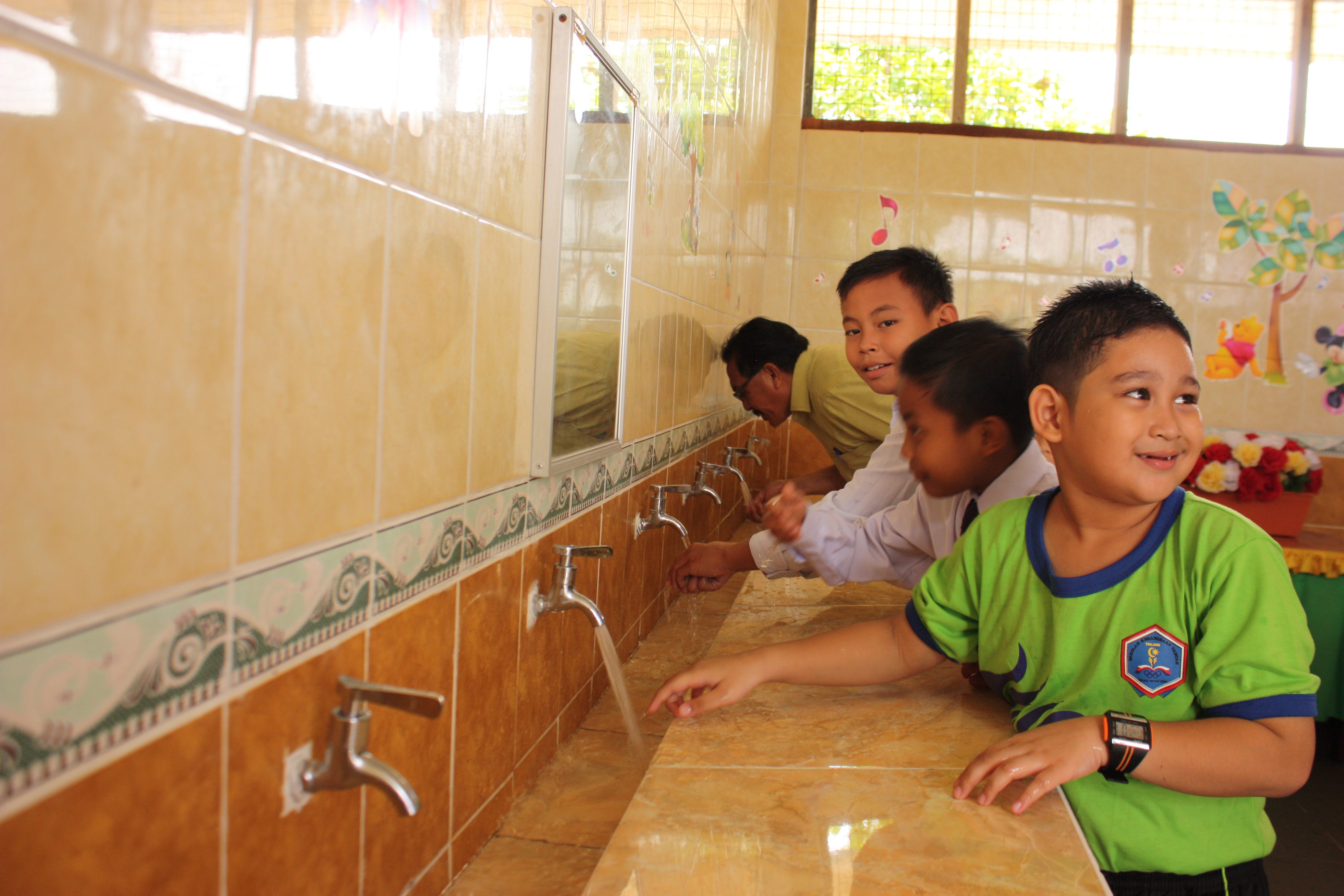 Malaysia restrooms2015 3 resized