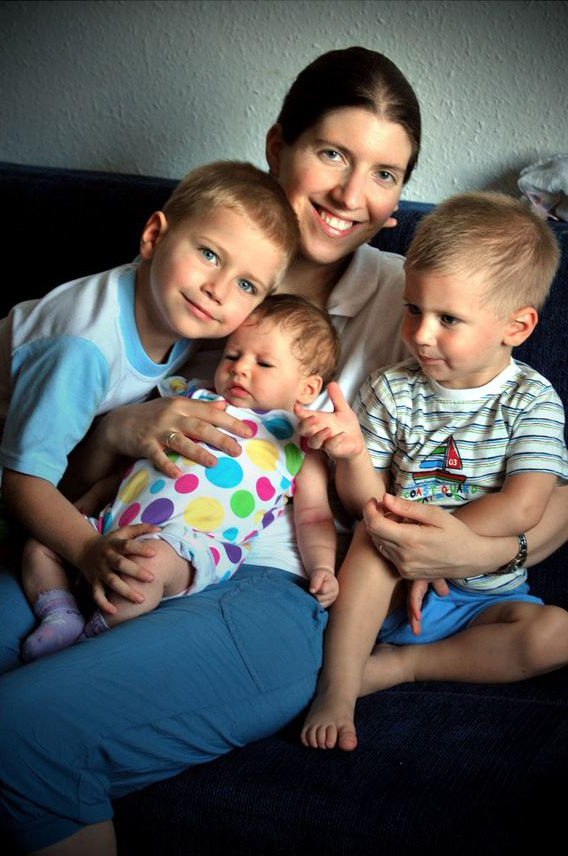 Mothers Etus cropped