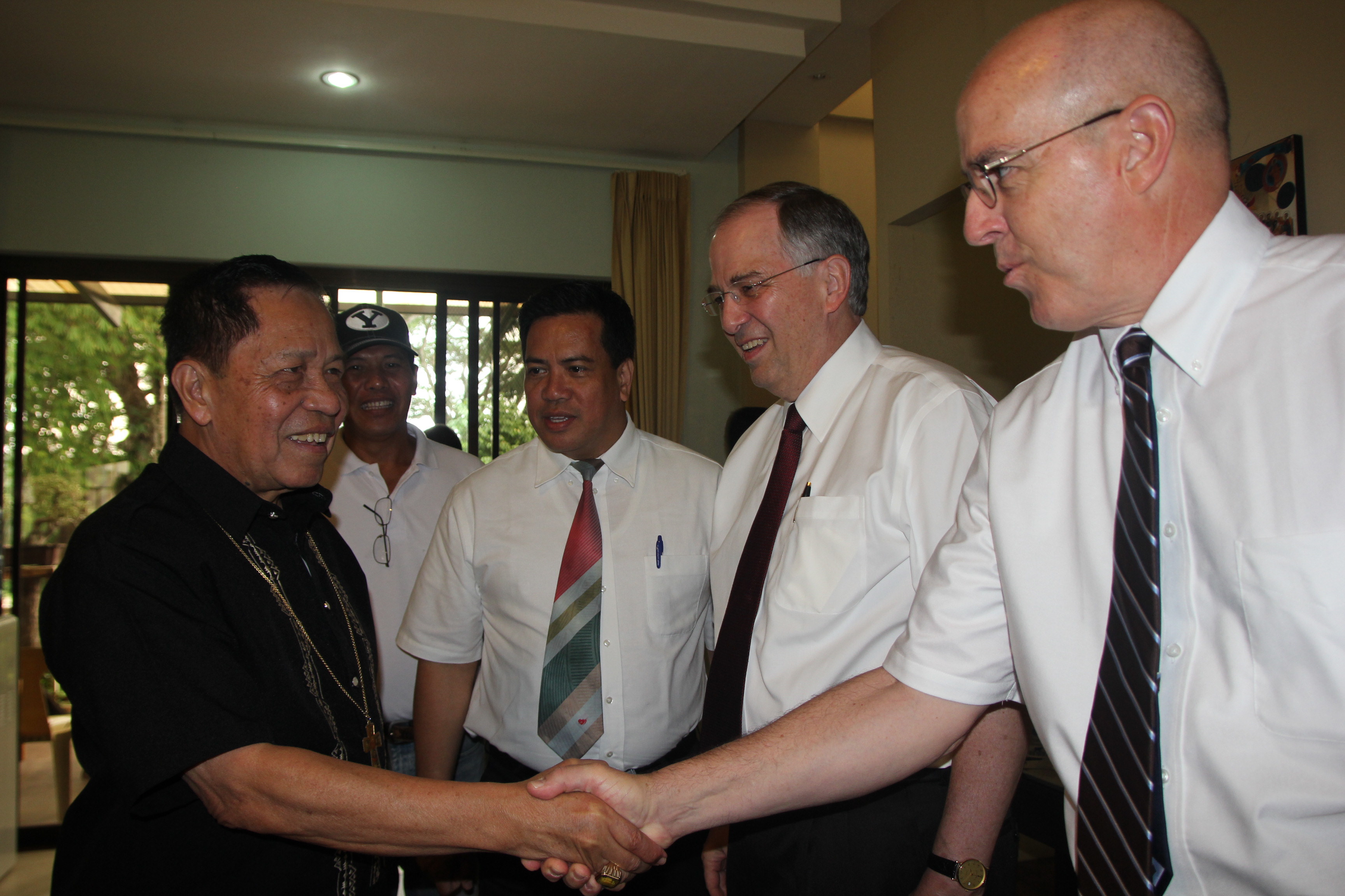 Philippines earthquake andersen