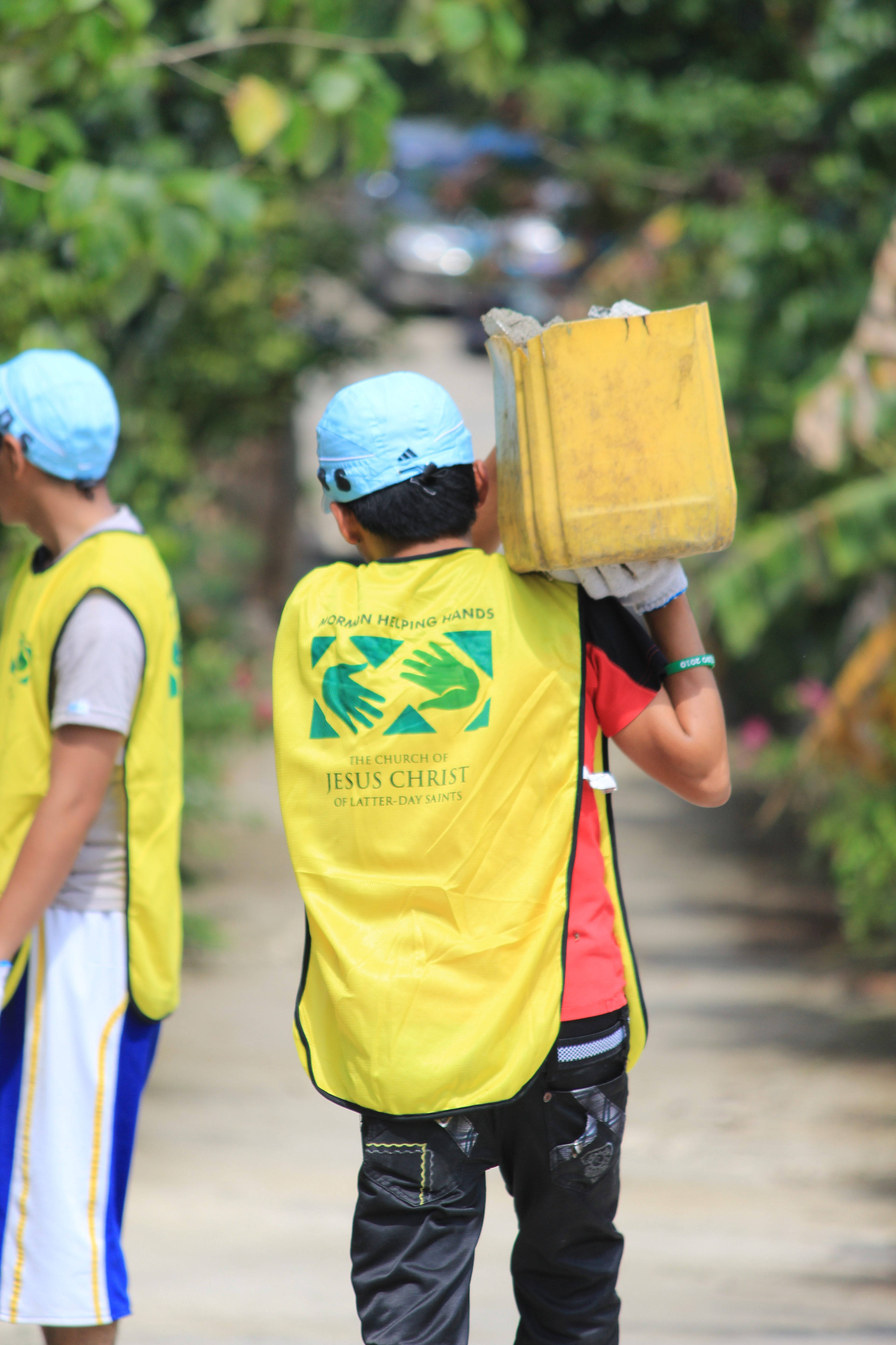 Philippines earthquake cleanup2