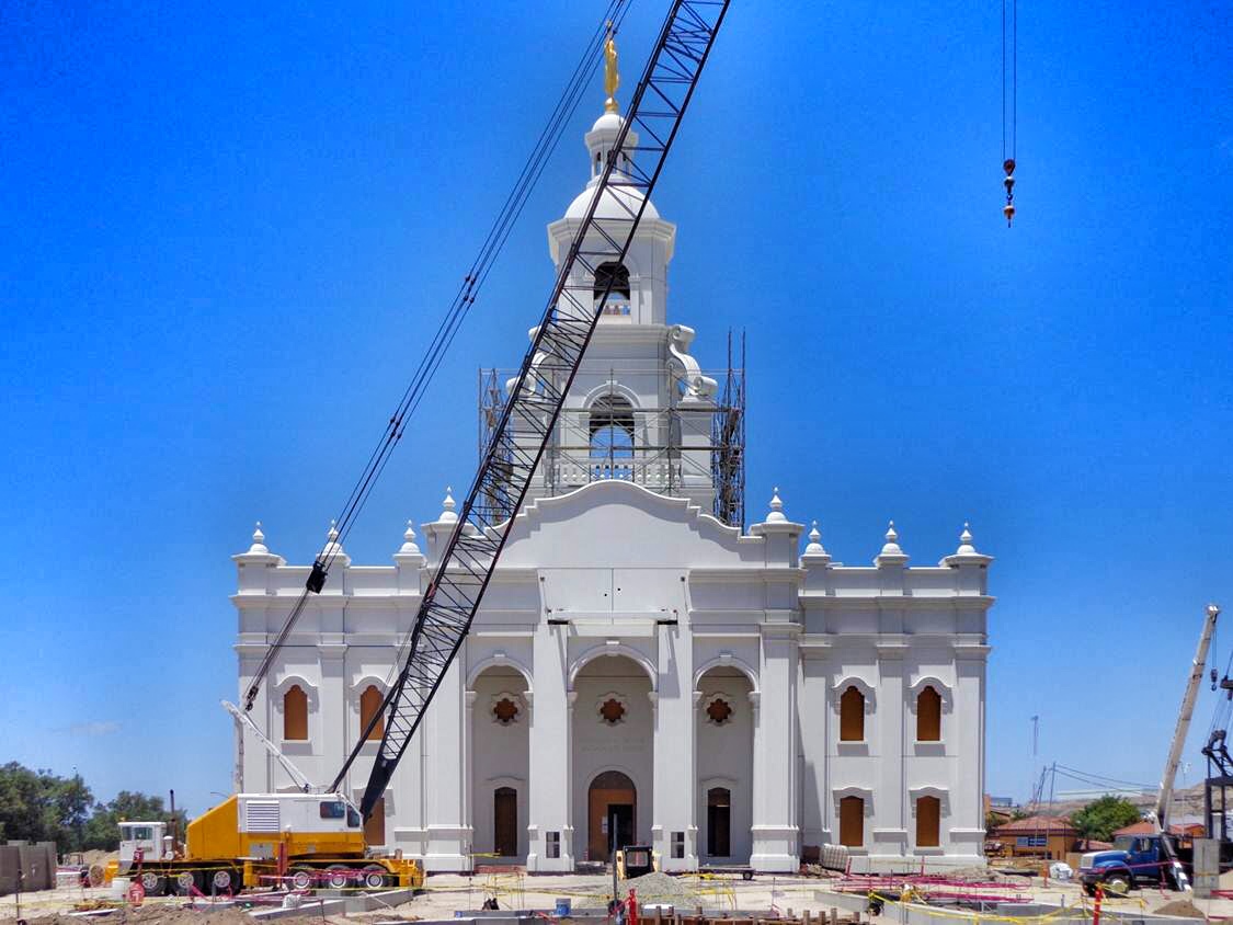Tijuana mexico temple crane
